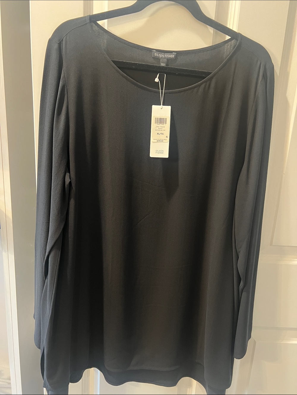 Eileen Fisher Black Long-Sleeve beateau neck top in silk georgette crepe
